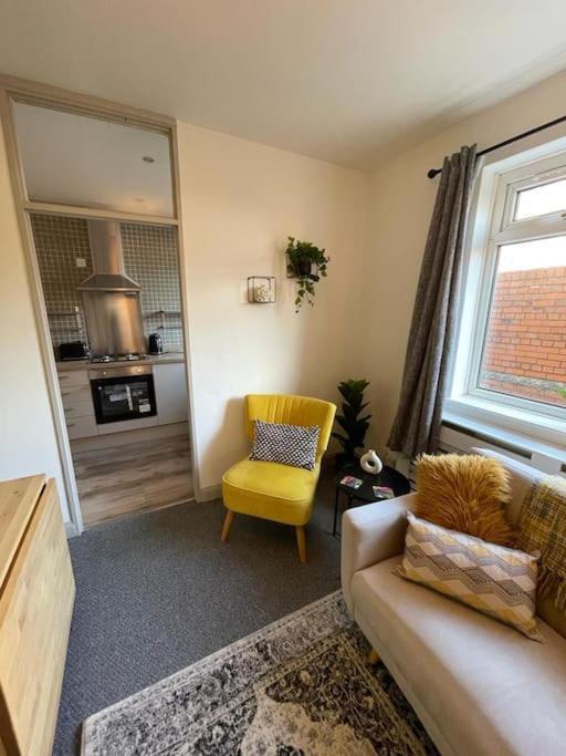 2 Bed Central Cardiff Apartment - Sleeps Five! Eksteriør bilde