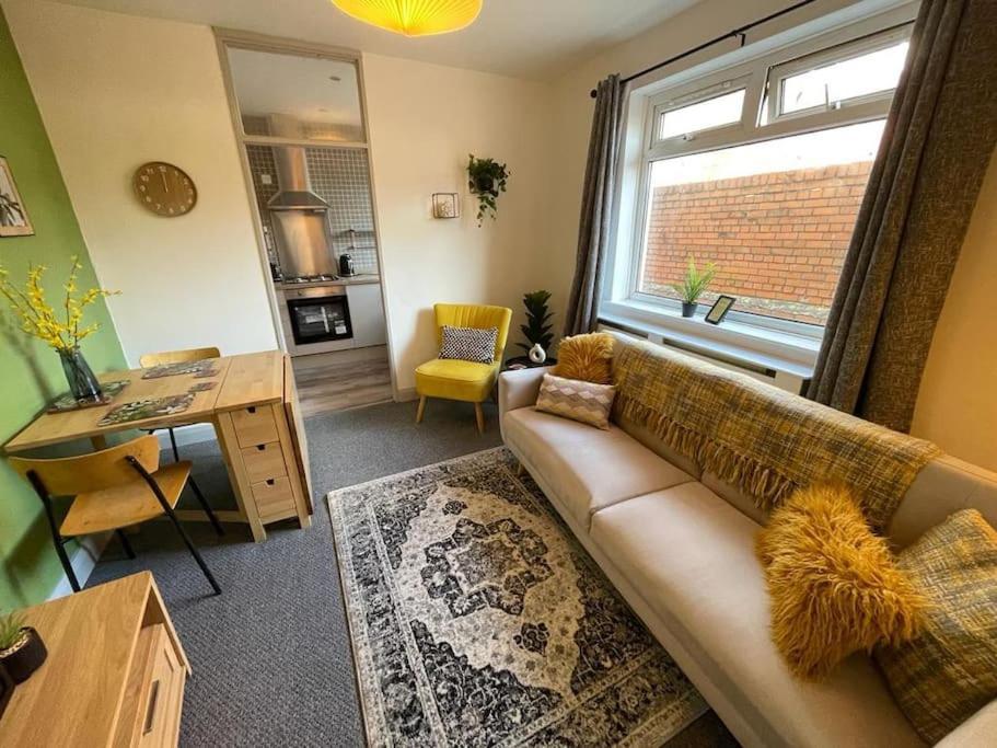 2 Bed Central Cardiff Apartment - Sleeps Five! Eksteriør bilde