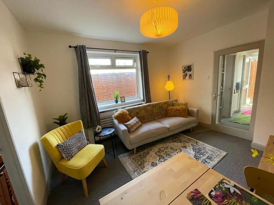 2 Bed Central Cardiff Apartment - Sleeps Five! Eksteriør bilde