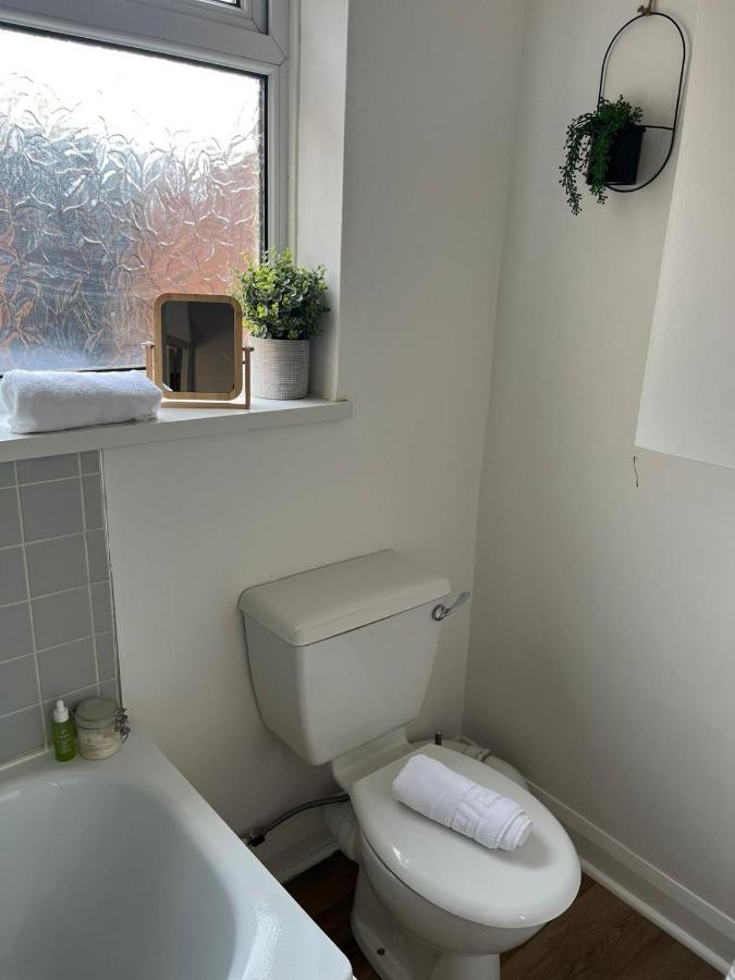 2 Bed Central Cardiff Apartment - Sleeps Five! Eksteriør bilde