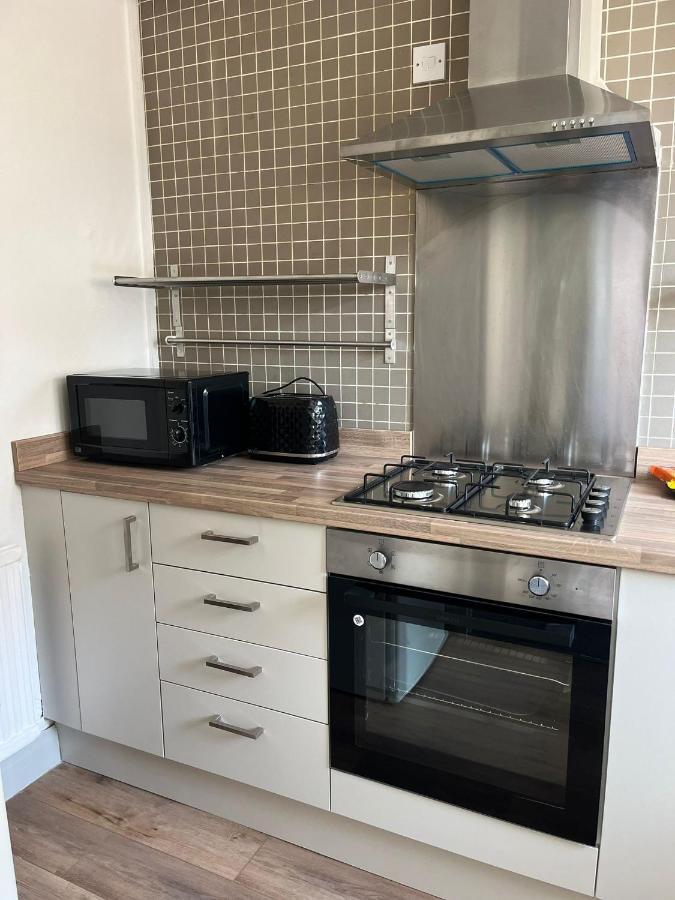 2 Bed Central Cardiff Apartment - Sleeps Five! Eksteriør bilde